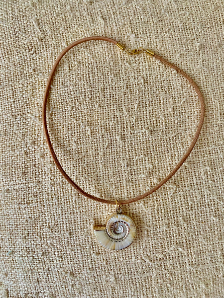 Collar Karol